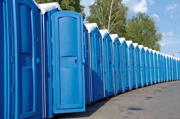 Best Portable restroom trailer rental  in Wildwood, FL